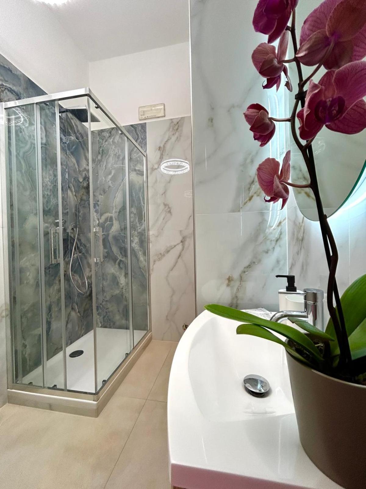 Sea Pearl Luxury Rooms La Spezia Luaran gambar